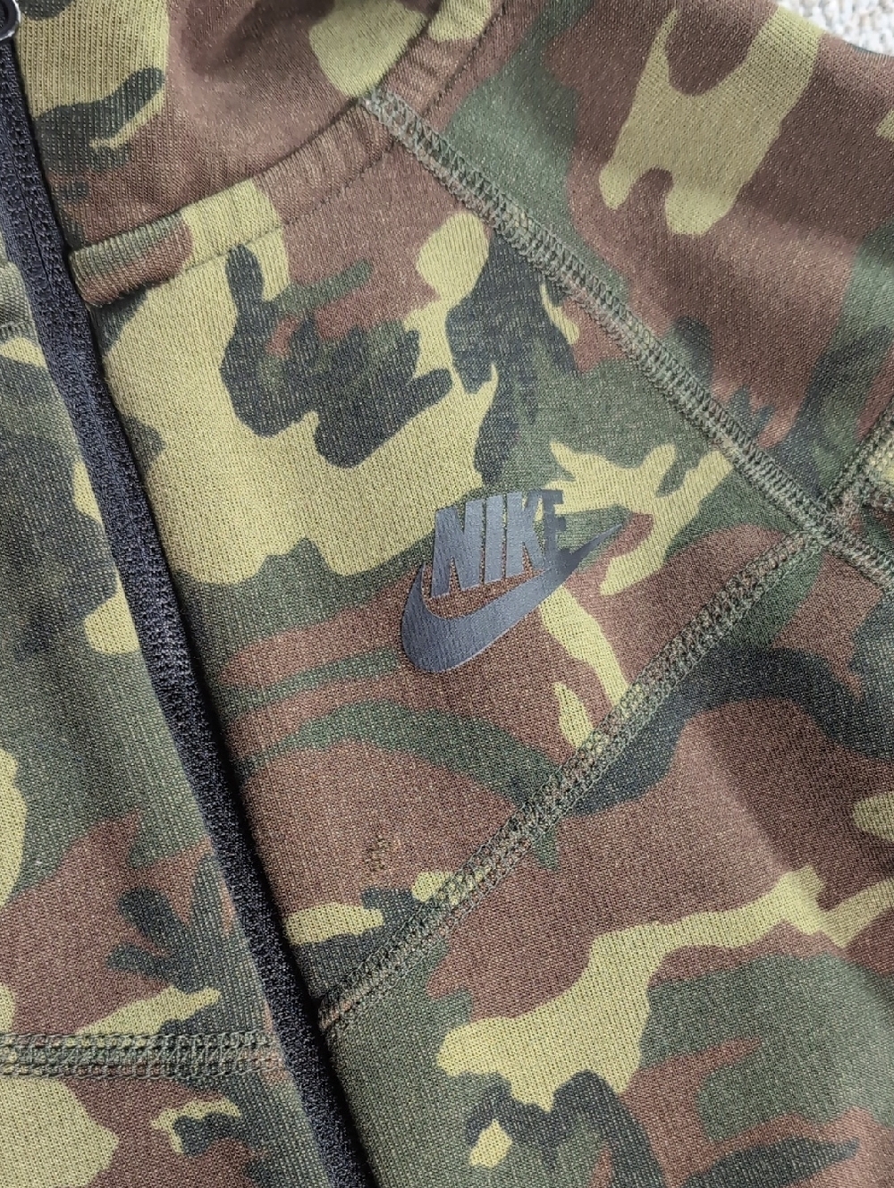 Nike Tech Fleece Camo Hoodie & Joggers Set Hoodie XS Joggers Small - Picture 6 of 16